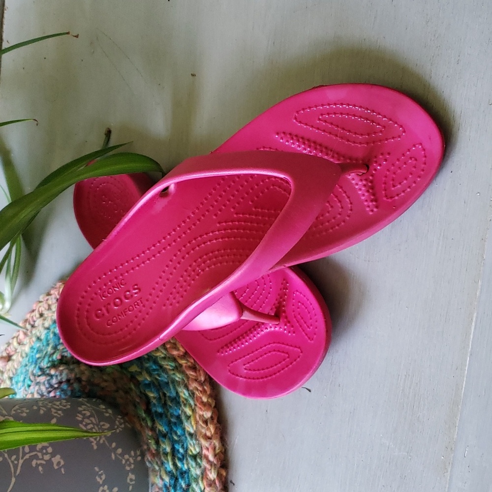 Crocs Kadie II Flip Flops Women's Hot Pink